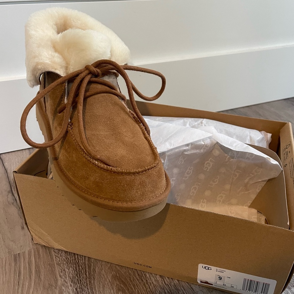 Ugg Diara women’s boot/shoe